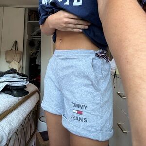 Tommy Hilfiger cloth shorts